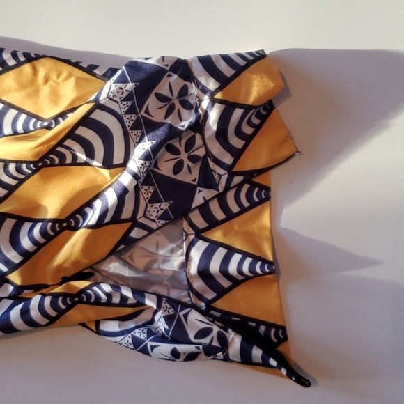 Women's Pants - Picture 8 of 12